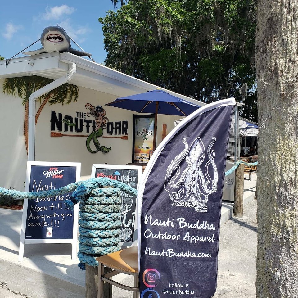 Nauti Oar storefront on Grand Boulevard.